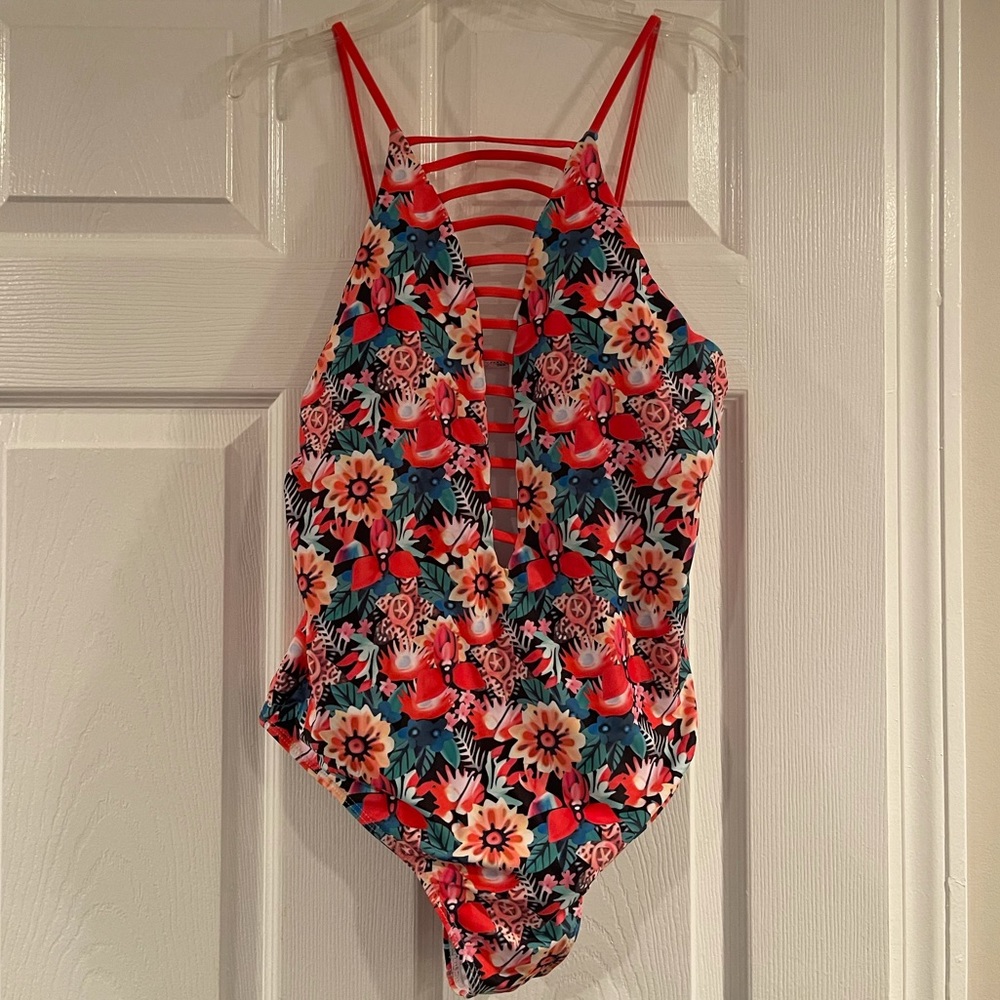 🆕 One Piece Bathingsuit
